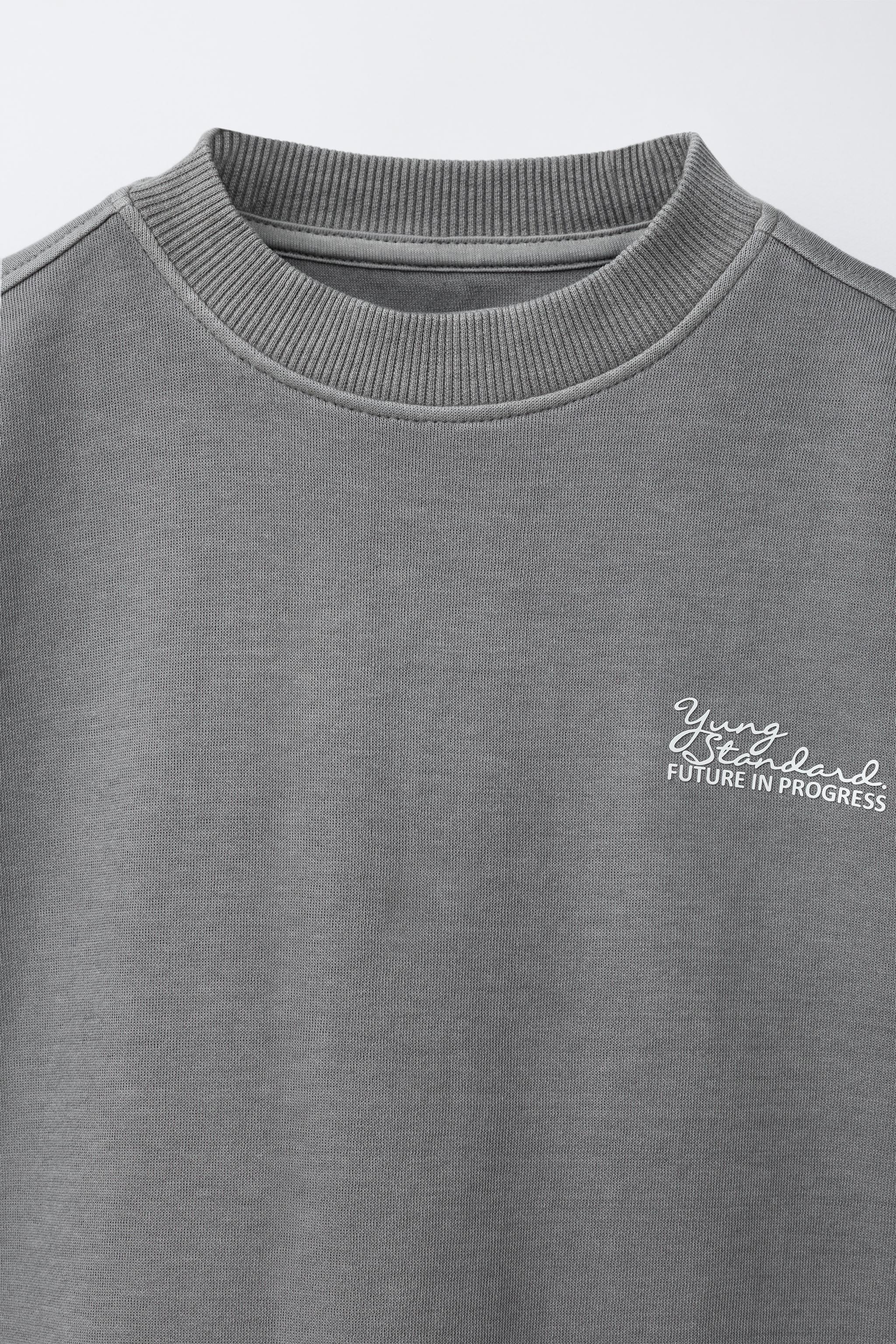 T-SHIRT INTERLOCK TEINT EN PIÈCE